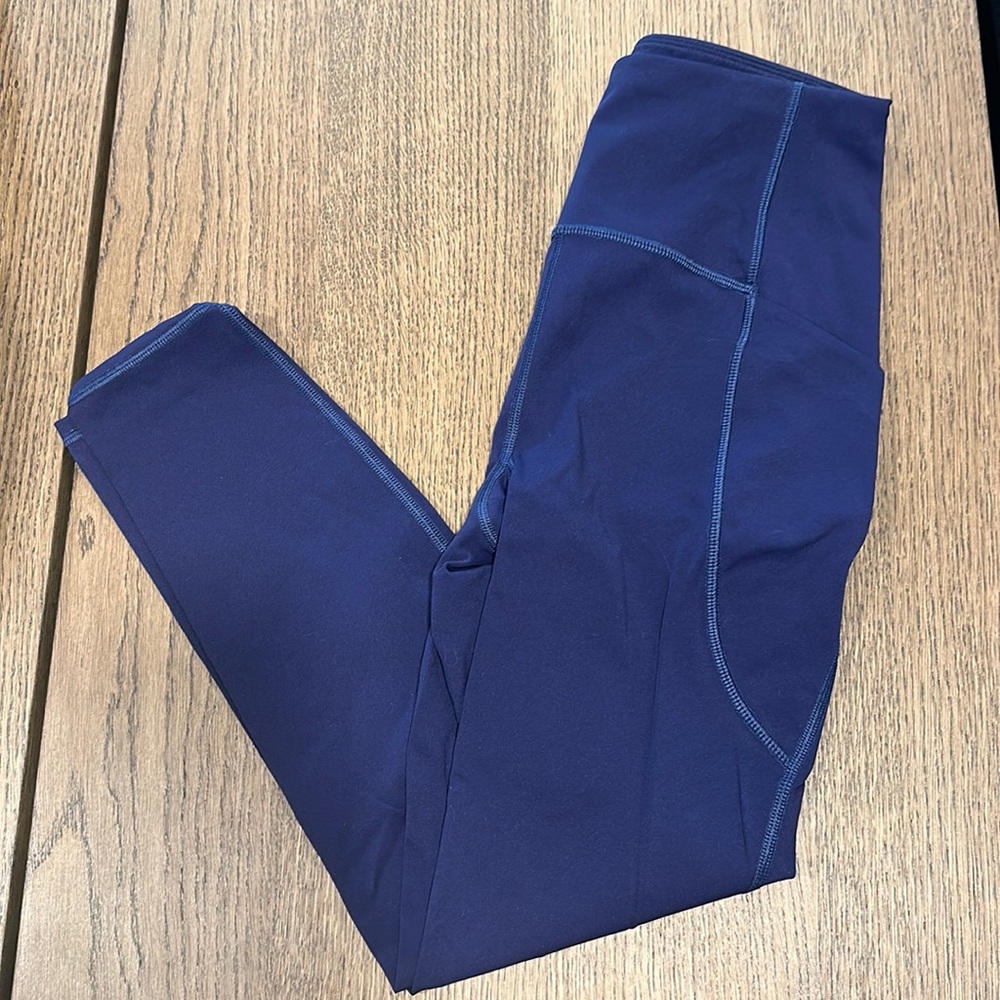 Blue leggings